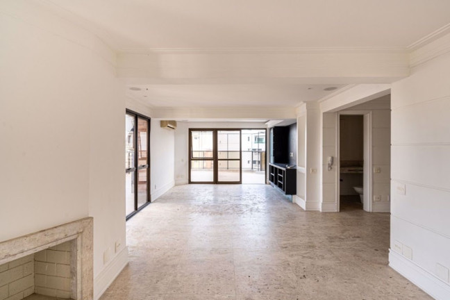 Imagem Imóvel com 6 Quartos à Venda, 591 m² em Vila Andrade - São Paulo Imagem Imóvel com 6 Quartos à Venda, 591 m² em Vila Andrade - São Paulo