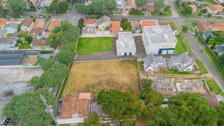 Imagem Terreno à Venda, 2.009 m² em Santa Felicidade - Curitiba Imagem Terreno à Venda, 2.009 m² em Santa Felicidade - Curitiba