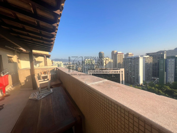 Imagem Imóvel com 3 Quartos à Venda, 210 m² em Barra Da Tijuca - Rio De Janeiro