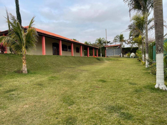 Imagem Chácara com 4 Quartos à Venda, 1.350 m² em Campo Do Meio - Araçoiaba Da Serra Imagem Chácara com 4 Quartos à Venda, 1.350 m² em Campo Do Meio - Araçoiaba Da Serra
