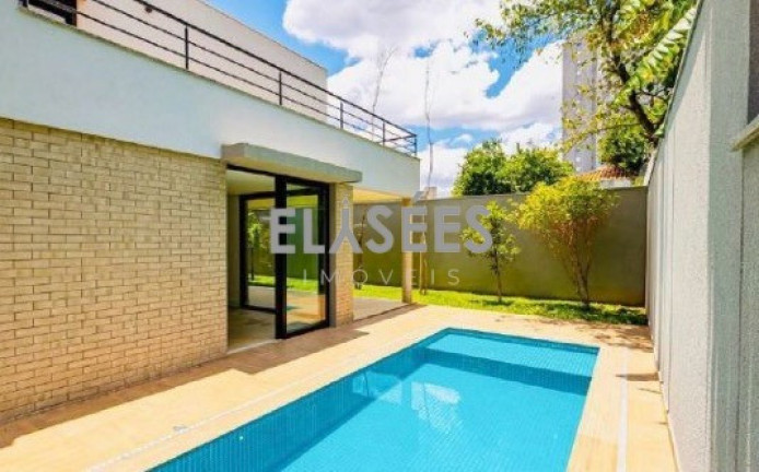 Imagem Casa com 3 Quartos à Venda, 272 m² em Moema - São Paulo Imagem Casa com 3 Quartos à Venda, 272 m² em Moema - São Paulo