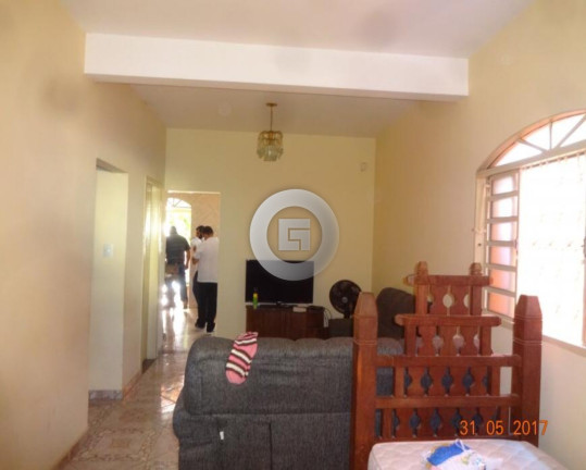 Imagem Casa com 2 Quartos à Venda, 200 m² em Santa Rita I - Montes Claros