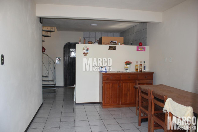 Imagem Casa com 3 Quartos à Venda, 280 m² em Centro - Balneário Barra Do Sul Imagem Casa com 3 Quartos à Venda, 280 m² em Centro - Balneário Barra Do Sul