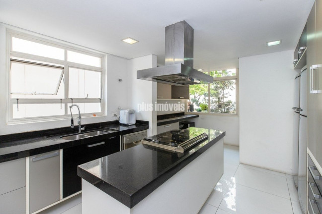 Imagem Apartamento com 3 Quartos à Venda, 234 m² em Moema - São Paulo Imagem Apartamento com 3 Quartos à Venda, 234 m² em Moema - São Paulo
