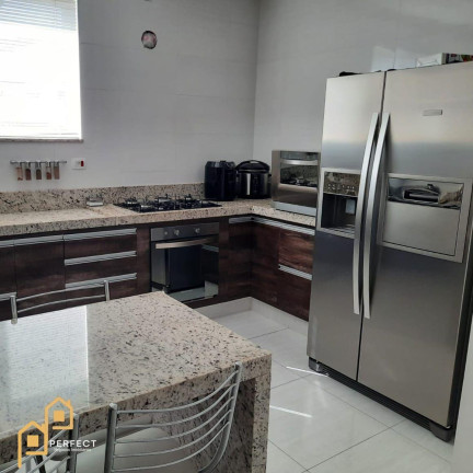 Imagem Casa com 3 Quartos para Alugar, 250 m² em Centro - Tremembé