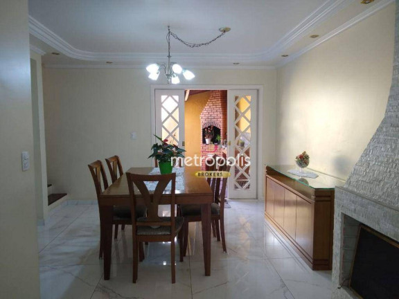 Sobrado com 4 Quartos à Venda, 250 m² em Jardim São Caetano - São Caetano Do Sul