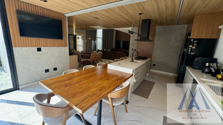 Imagem Casa de Condomínio com 4 Quartos à Venda, 250 m² em Botujuru - Mogi Das Cruzes Imagem Casa de Condomínio com 4 Quartos à Venda, 250 m² em Botujuru - Mogi Das Cruzes