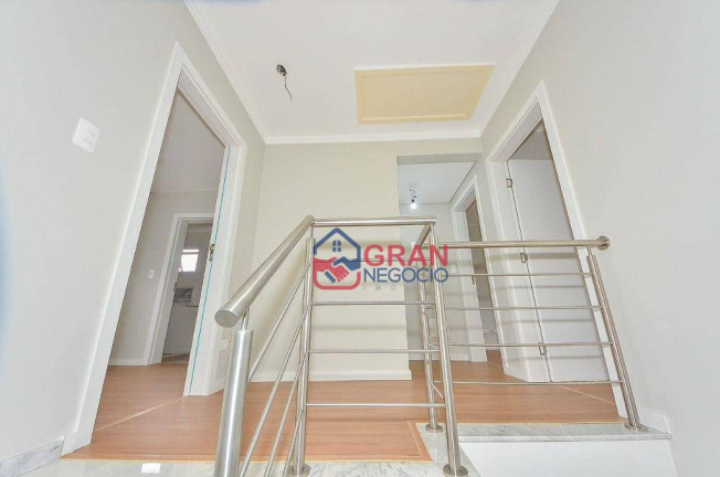 Imagem Sobrado com 3 Quartos à Venda, 121 m² em Xaxim - Curitiba Imagem Sobrado com 3 Quartos à Venda, 121 m² em Xaxim - Curitiba