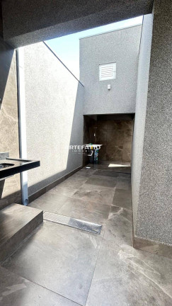 Imagem Casa com 2 Quartos à Venda, 211 m²