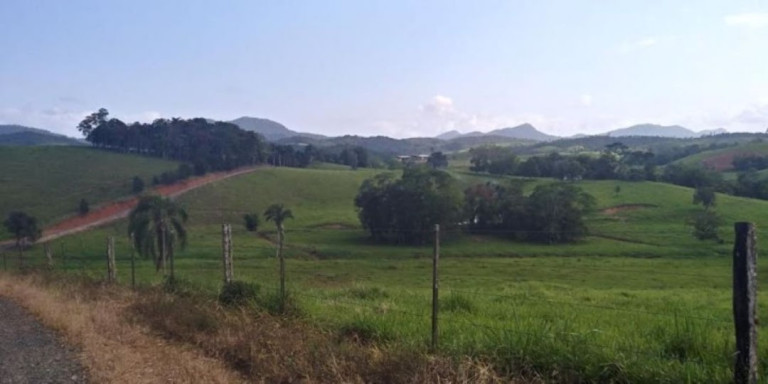Imagem Fazenda à Venda, 120 m² em Centro - Sete Barras Imagem Fazenda à Venda, 120 m² em Centro - Sete Barras