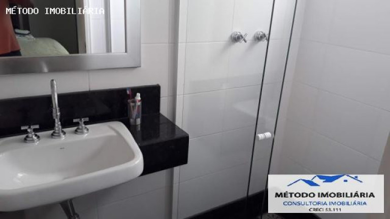 Imagem Casa com 3 Quartos à Venda, 231 m² em Jardim - Santo André