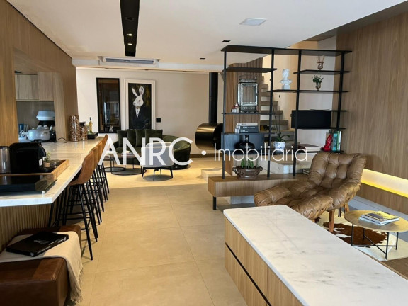 Imagem Cobertura com 3 Quartos à Venda, 215 m² em Vila Olímpia - São Paulo