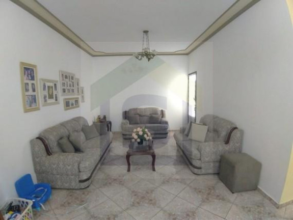 Imagem Casa com 5 Quartos à Venda, 200 m² em Vila São Lúcio - Botucatu