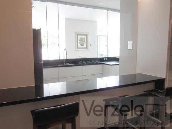 Imagem Apartamento com 3 Quartos à Venda, 157 m² em Centro - Balneário Camboriú Imagem Apartamento com 3 Quartos à Venda, 157 m² em Centro - Balneário Camboriú