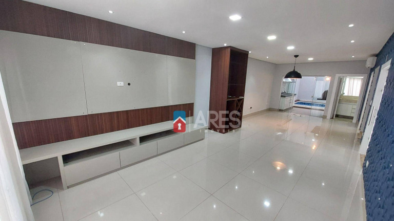 Casa com 4 Quartos à Venda, 230 m² em Parque Nova Carioba - Americana