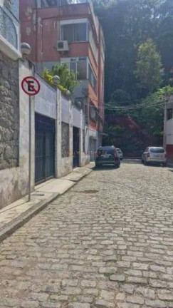 Imagem Casa com 7 Quartos à Venda, 1.040 m² em Cosme Velho - Rio De Janeiro Imagem Casa com 7 Quartos à Venda, 1.040 m² em Cosme Velho - Rio De Janeiro