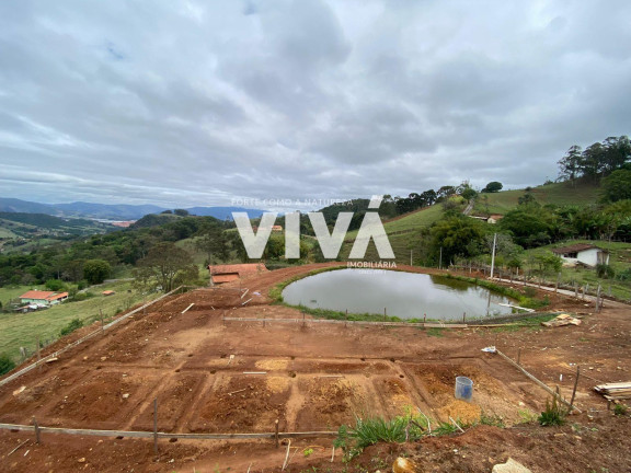 Terreno à Venda, 150 m² em Juncal - Extrema