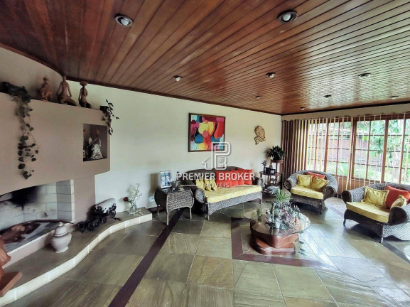 Imagem Casa com 4 Quartos à Venda, 200 m² em Albuquerque - Teresópolis Imagem Casa com 4 Quartos à Venda, 200 m² em Albuquerque - Teresópolis