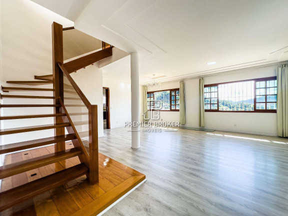 Imagem Casa com 4 Quartos à Venda, 200 m² em Panorama - Teresópolis Imagem Casa com 4 Quartos à Venda, 200 m² em Panorama - Teresópolis