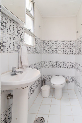 Imagem Apartamento com 3 Quartos à Venda, 153 m² em Rio Branco - Porto Alegre Imagem Apartamento com 3 Quartos à Venda, 153 m² em Rio Branco - Porto Alegre