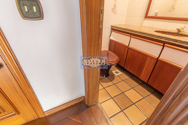 Imagem Apartamento com 4 Quartos à Venda, 220 m² em Tijuca - Rio De Janeiro Imagem Apartamento com 4 Quartos à Venda, 220 m² em Tijuca - Rio De Janeiro