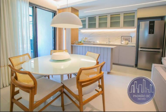 Imagem Apartamento com 3 Quartos à Venda, 68 m² em Cabral - Curitiba