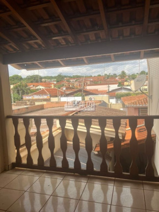 Imagem Sobrado com 3 Quartos à Venda, 135 m² em Centro - Igarapava Imagem Sobrado com 3 Quartos à Venda, 135 m² em Centro - Igarapava