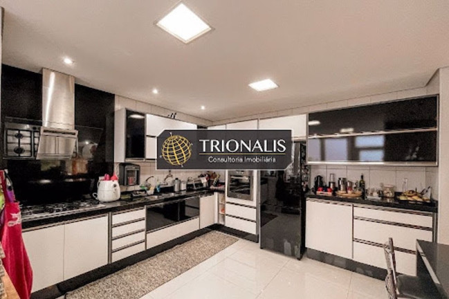 Imagem Casa com 4 Quartos à Venda, 429 m² em Condomínio Flamboyant - Atibaia Imagem Casa com 4 Quartos à Venda, 429 m² em Condomínio Flamboyant - Atibaia