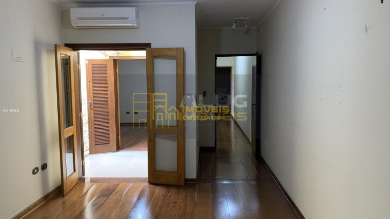 Imagem Casa com 3 Quartos à Venda, 230 m² em Vila Osasco - Osasco