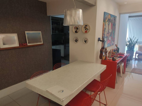Imagem Apartamento com 2 Quartos à Venda, 80 m² em Laranjeiras - Rio De Janeiro Imagem Apartamento com 2 Quartos à Venda, 80 m² em Laranjeiras - Rio De Janeiro