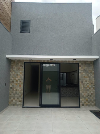 Casa com 3 Quartos à Venda, 200 m²