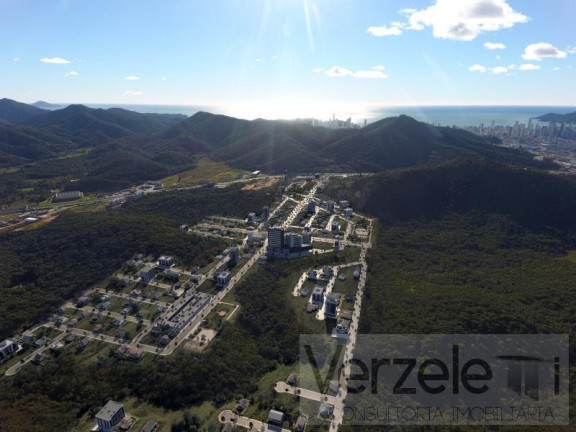 Imagem Terreno à Venda, 300 m² em Municípios - Balneário Camboriú Imagem Terreno à Venda, 300 m² em Municípios - Balneário Camboriú