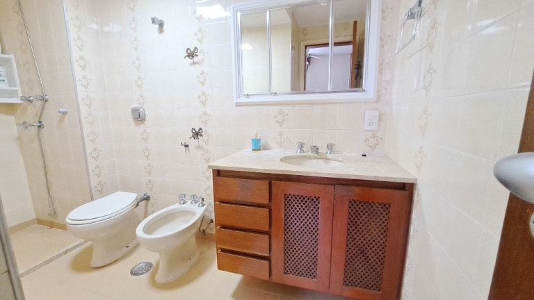 Imagem Apartamento com 3 Quartos à Venda, 120 m² em Pitangueiras - Guarujá