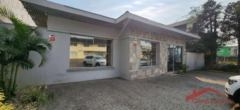 Casa para Alugar, 200 m² em Anita Garibaldi - Joinville
