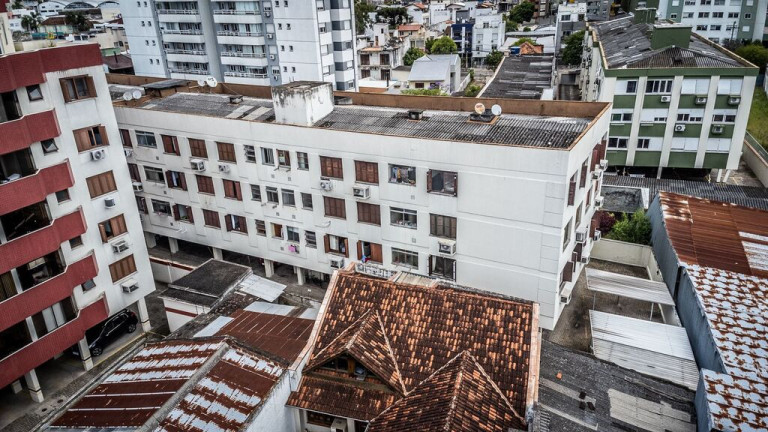 Imagem Apartamento com 2 Quartos à Venda, 42 m² em Santo Antônio - Porto Alegre
