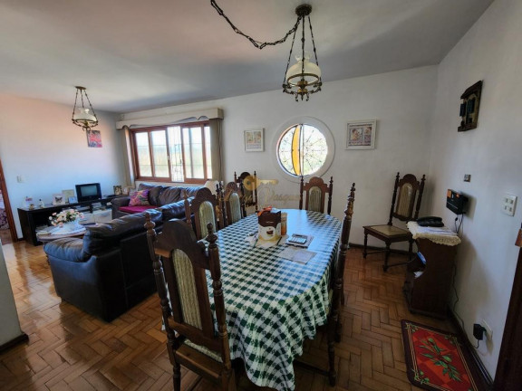 Imagem Casa com 4 Quartos à Venda, 360 m² em Jardim Europa - Teresópolis