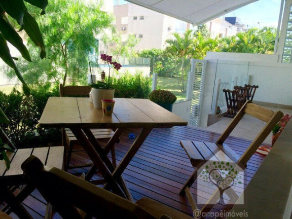 Casa com 3 Quartos à Venda, 220 m² em Jurerê - Florianópolis