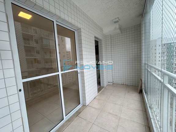 Imagem Apartamento com 2 Quartos à Venda, 74 m² em Ocian - Praia Grande