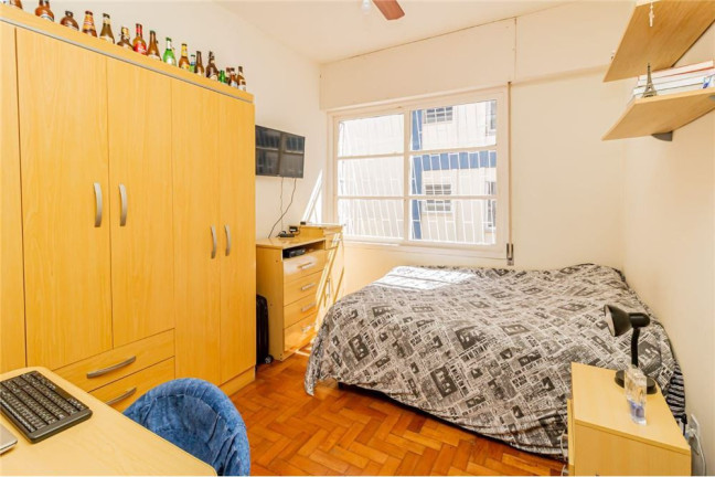 Imagem Imóvel com 3 Quartos à Venda, em Menino Deus - Porto Alegre Imagem Imóvel com 3 Quartos à Venda, em Menino Deus - Porto Alegre