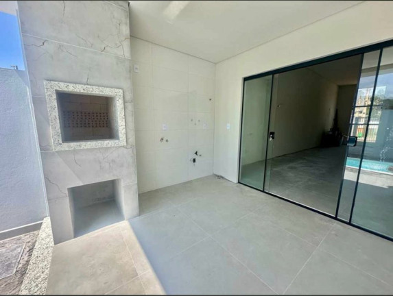 Imagem Casa com 3 Quartos à Venda, 194 m² em Santa Regina - Camboriú