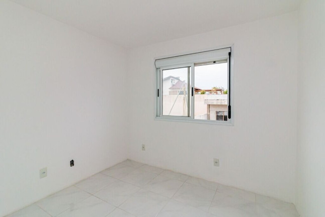 Imagem Casa com 4 Quartos à Venda, 173 m² em Jardim Itu - Porto Alegre Imagem Casa com 4 Quartos à Venda, 173 m² em Jardim Itu - Porto Alegre