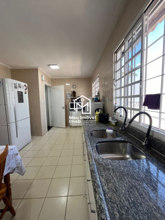 Imagem Casa com 3 Quartos à Venda, 1.800 m² em Setor Habitacional Arniqueira (águas Claras) - Brasília Imagem Casa com 3 Quartos à Venda, 1.800 m² em Setor Habitacional Arniqueira (águas Claras) - Brasília