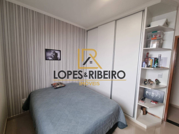 Imagem Casa com 3 Quartos à Venda, 250 m² em Jardim Regina - Botucatu