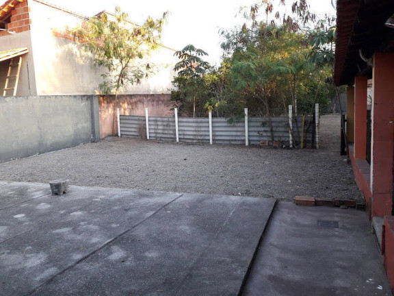 Imagem Casa com 1 Quarto à Venda, 450 m² em Monteiro (são Vicente) - Araruama Imagem Casa com 1 Quarto à Venda, 450 m² em Monteiro (são Vicente) - Araruama