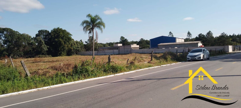 Terreno à Venda,  em Pinheiros - Balneário Barra Do Sul