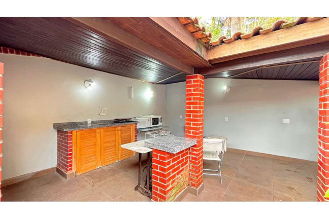 Imagem Casa com 3 Quartos à Venda, em Tristeza - Porto Alegre Imagem Casa com 3 Quartos à Venda, em Tristeza - Porto Alegre