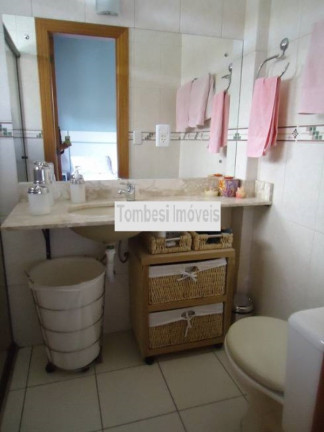 Imagem Sobrado com 3 Quartos à Venda, 176 m² em Jardim Sabará - Porto Alegre Imagem Sobrado com 3 Quartos à Venda, 176 m² em Jardim Sabará - Porto Alegre