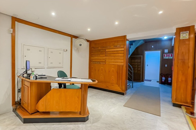 Imagem Sala Comercial à Venda, 34 m² em Petrópolis - Porto Alegre Imagem Sala Comercial à Venda, 34 m² em Petrópolis - Porto Alegre