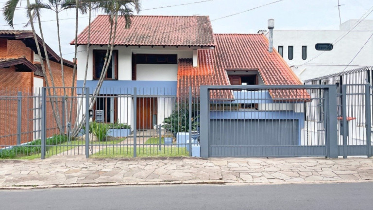 Casa com 3 Quartos à Venda, 389 m² em Boa Vista - Porto Alegre
