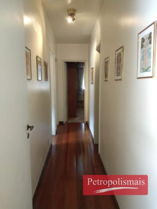 Imagem Apartamento com 3 Quartos à Venda, 118 m² em Valparaíso - Petrópolis